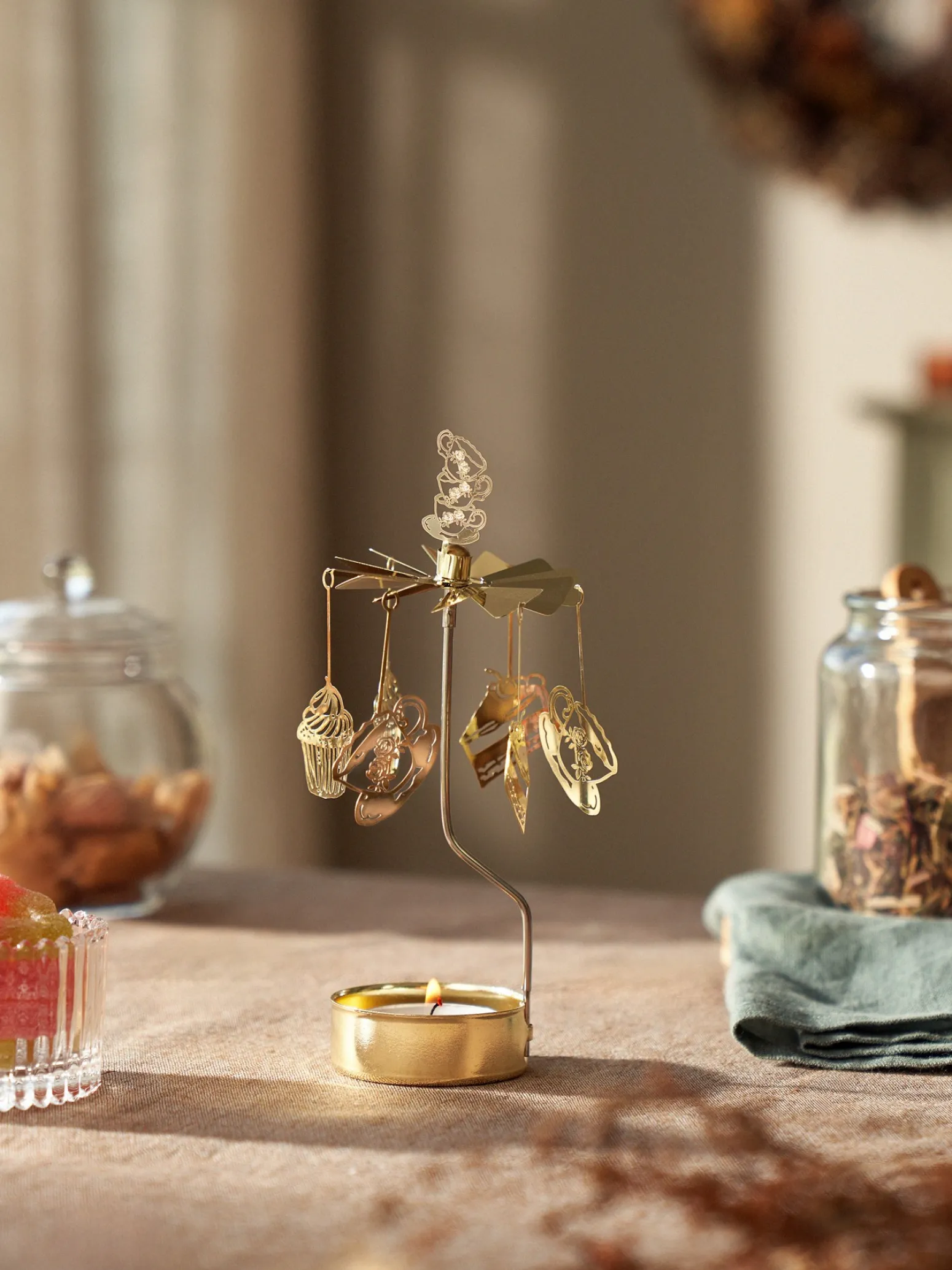 Søstrene Grene Schweiz Kerzenhalter|Dekoration<Engelspiel Mit Afternoon Tea-Motiven