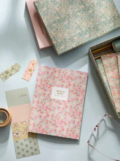 Søstrene Grene Schweiz Schreibwaren<Paper Is Magic-Buch